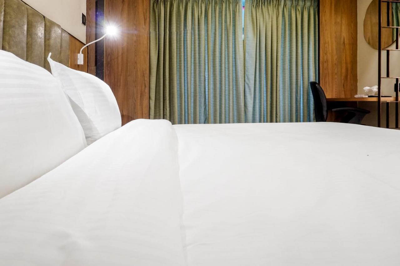 Hotel Olten Bombay Esterno foto