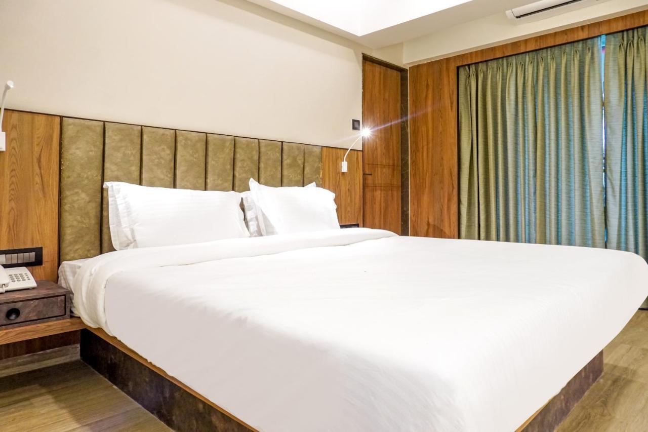 Hotel Olten Bombay Esterno foto