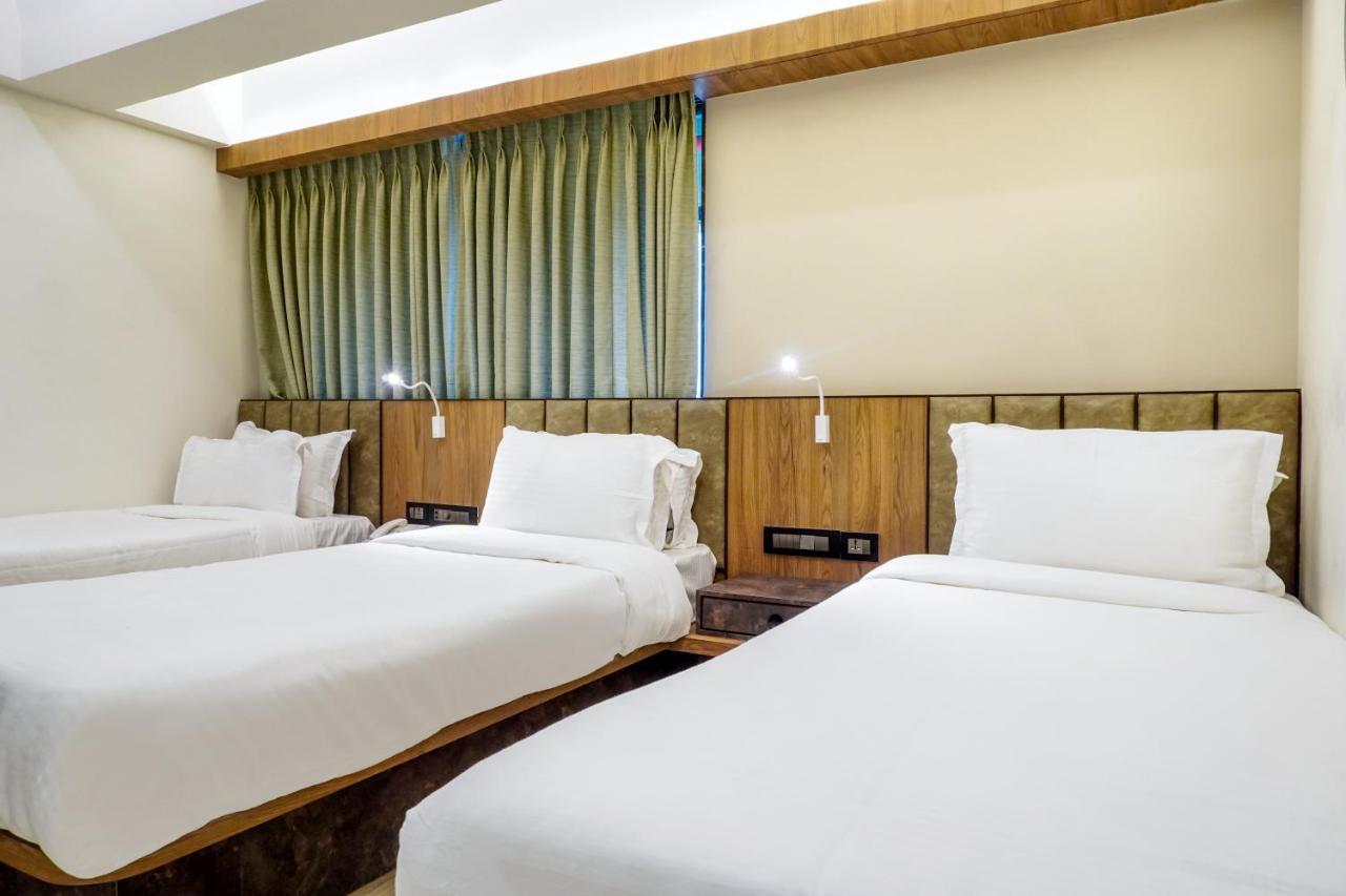 Hotel Olten Bombay Esterno foto