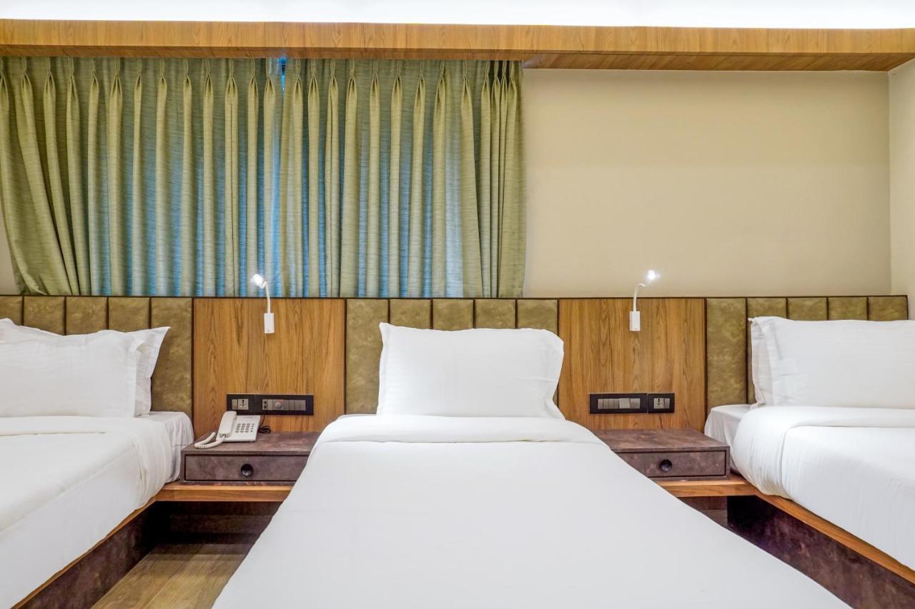 Hotel Olten Bombay Esterno foto